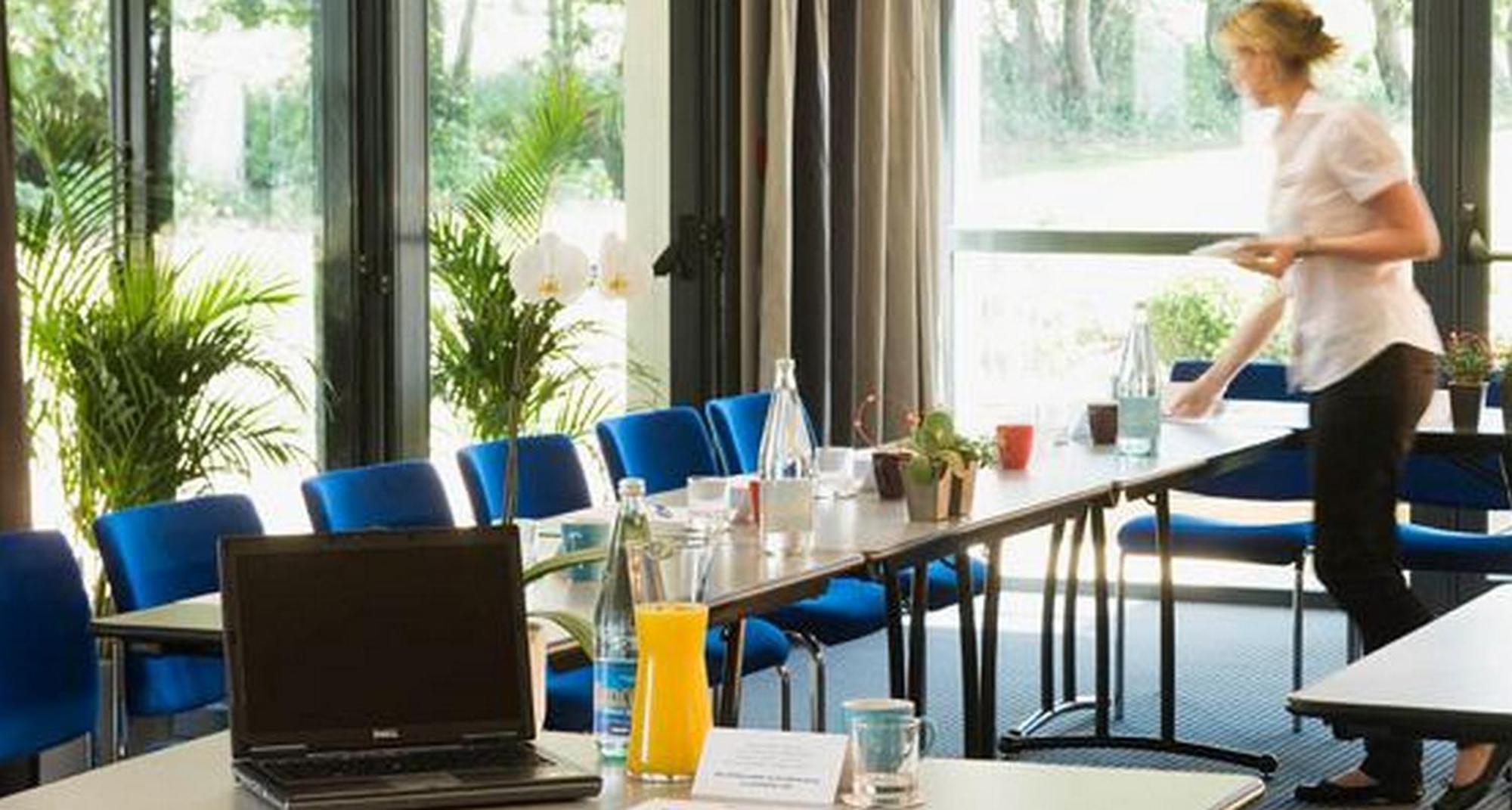 Escale Oceania Rennes Cap Malo Hotell La Meziere Exteriör bild